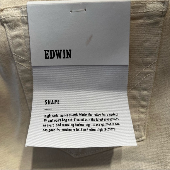 Levi's Cream High-Waisted Jeans - Picture 5 of 6